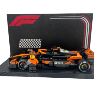 Display complet Speed Champions: Un design autentic pentru adevaratii fani.